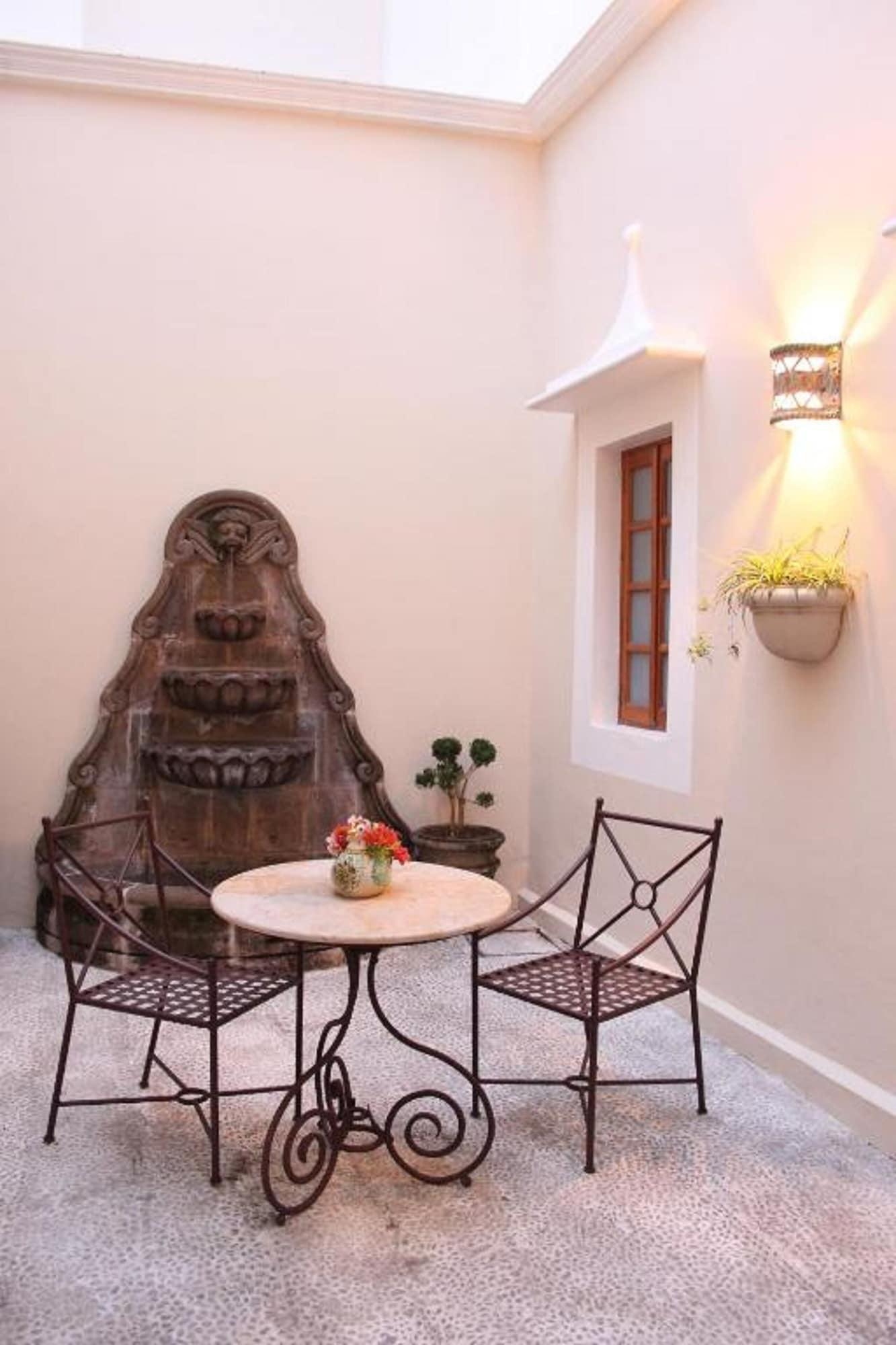 Hotel Boutique La Casa Azul Cuernavaca Ngoại thất bức ảnh